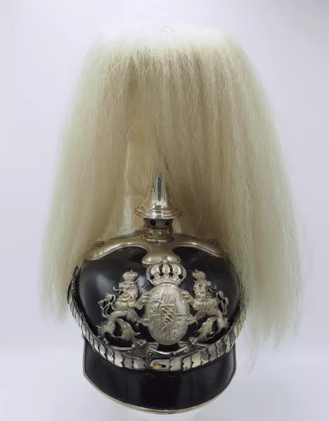 Bavarian Silver Chevau-Leger Officers Pickelhaube with Haarbush Visuel 1 principal